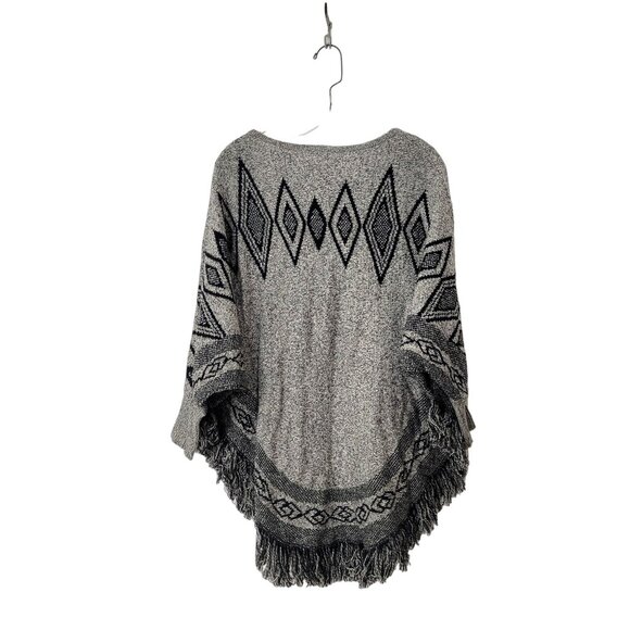Style & Co Retro Romance Fringed Boho Poncho Sweater NWT - Picture 2 of 3
